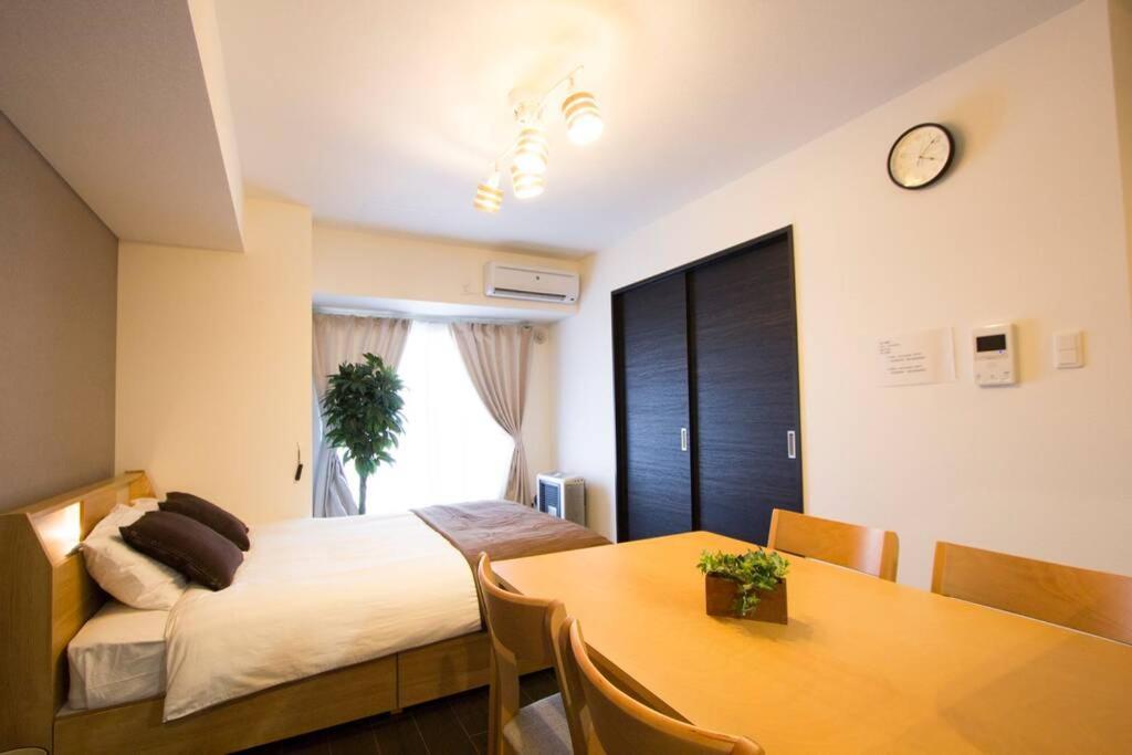 ようこそ札幌へ! 大通公園まで地下鉄10分 定員6名 Firetv完備 1階はセコマ Apartment Exterior photo